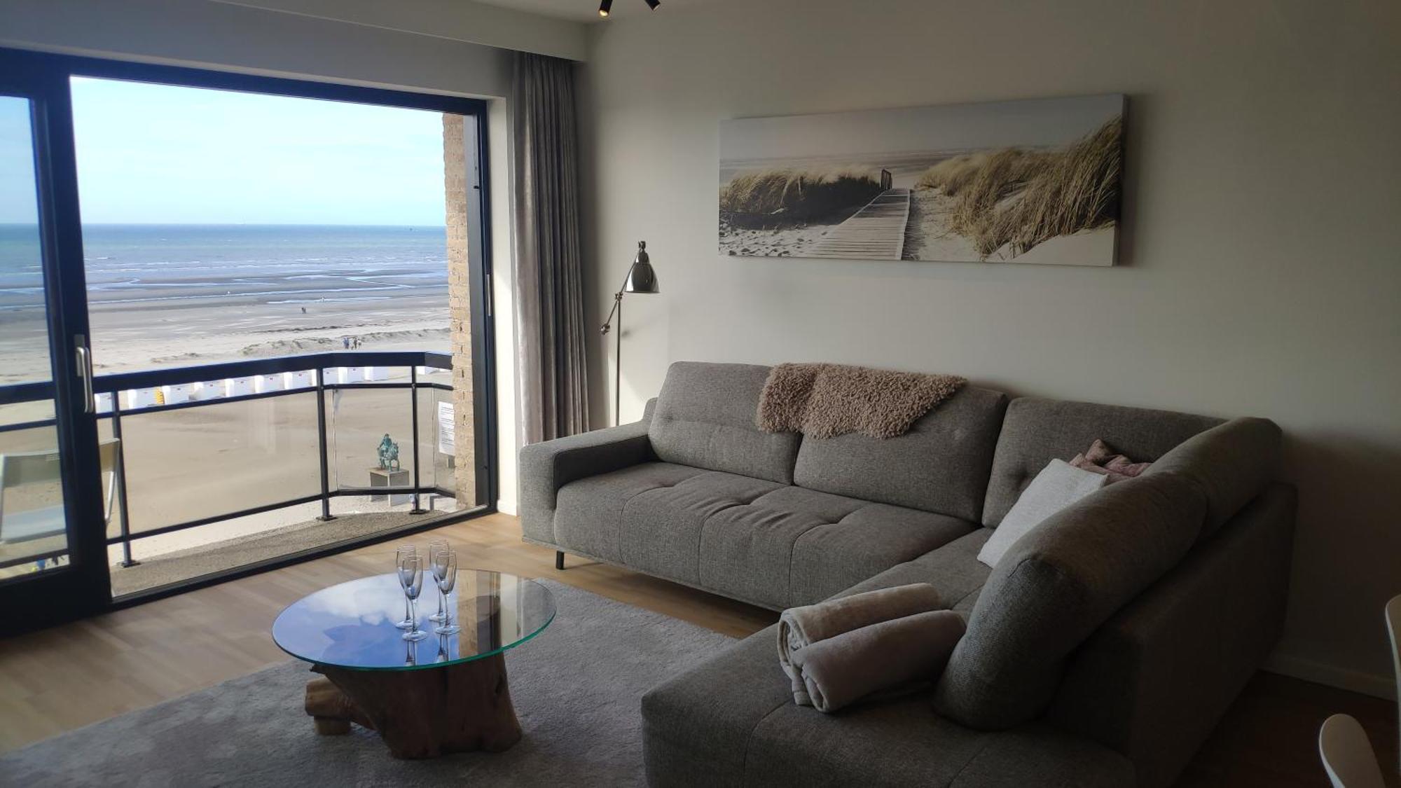 Zeezicht Vanop Het 6 De Verdiep Oostduinkerke Exterior foto